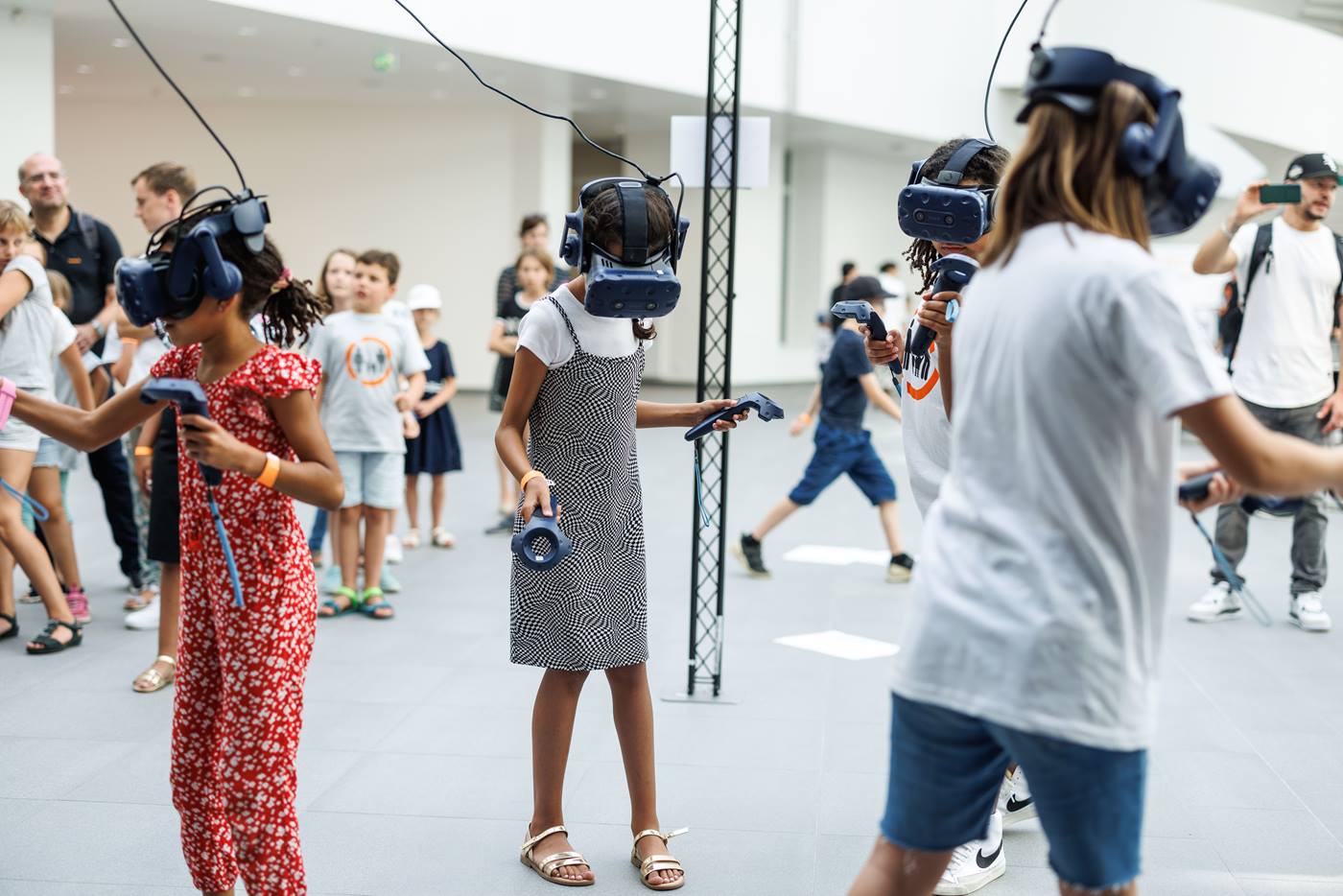 Virtual reality cafe