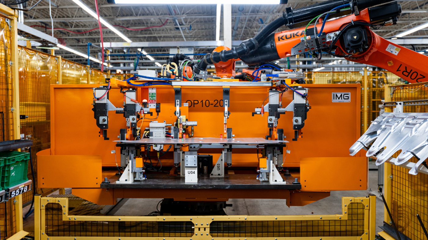 KUKA positioner used for automated welding
