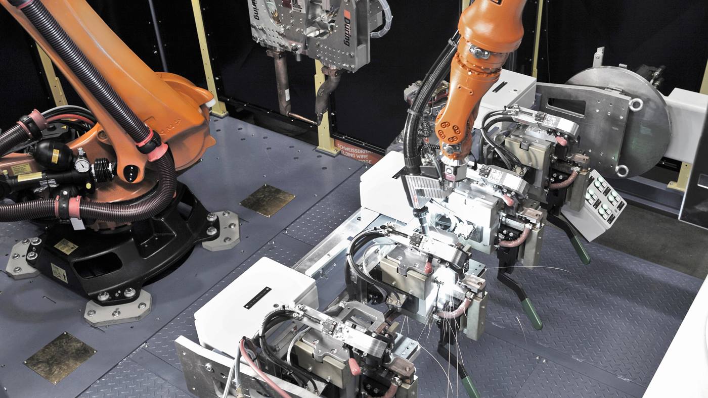 KUKA Roboter schwei?t bei ENKO Staudinger