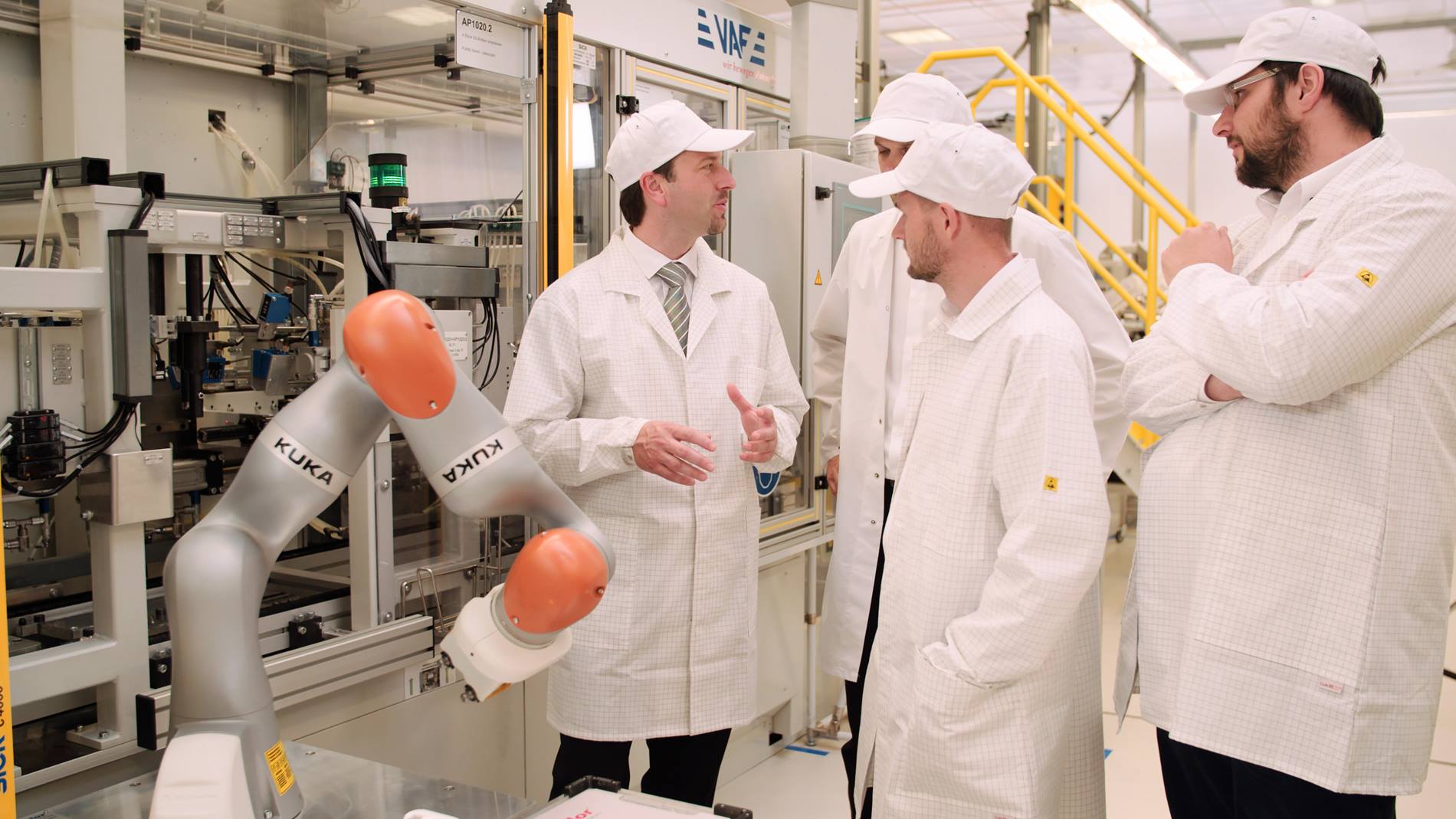 ?koda-fabriek wint een award met mens-robot-samenwerking