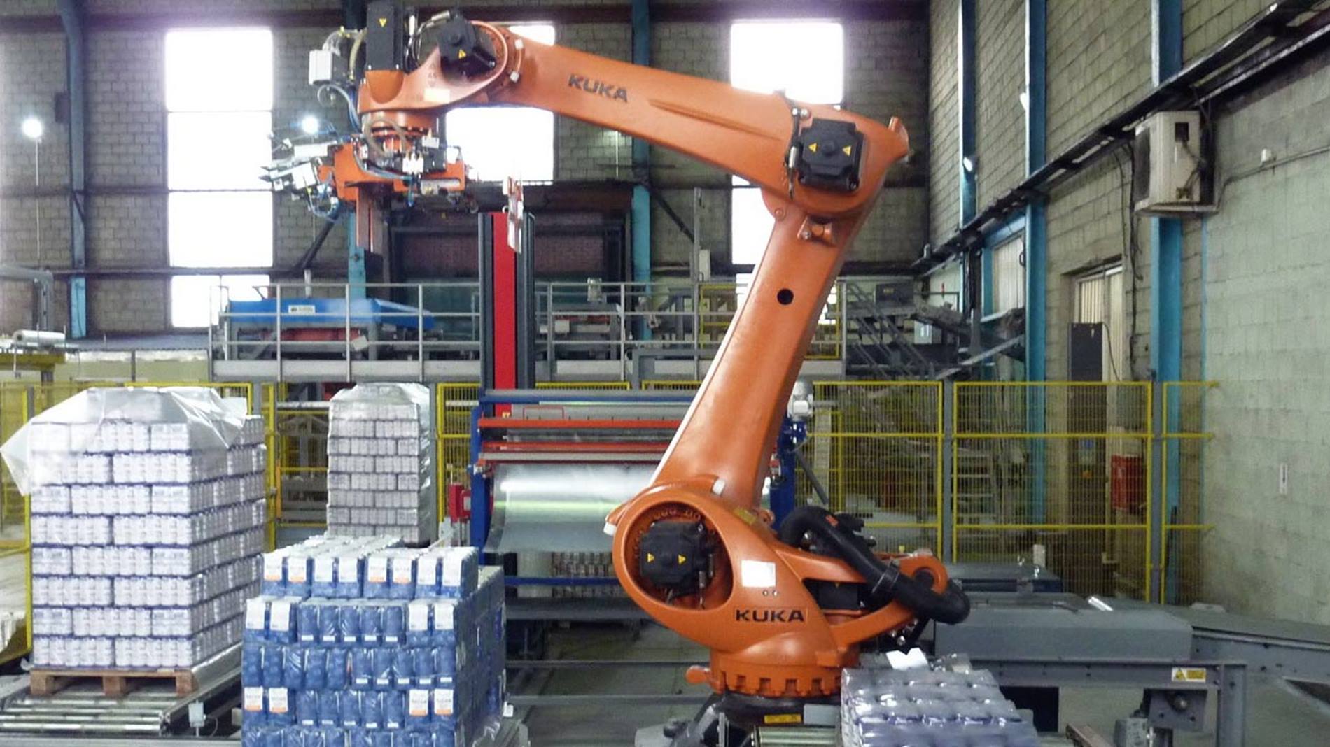 Palletizing with KR QUANTEC at Sunoko