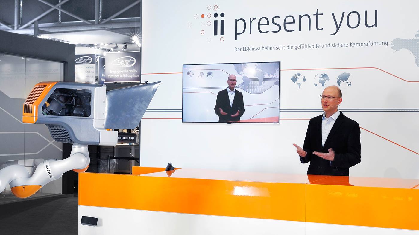 KUKA Robo TV, der automatische Kameramann.