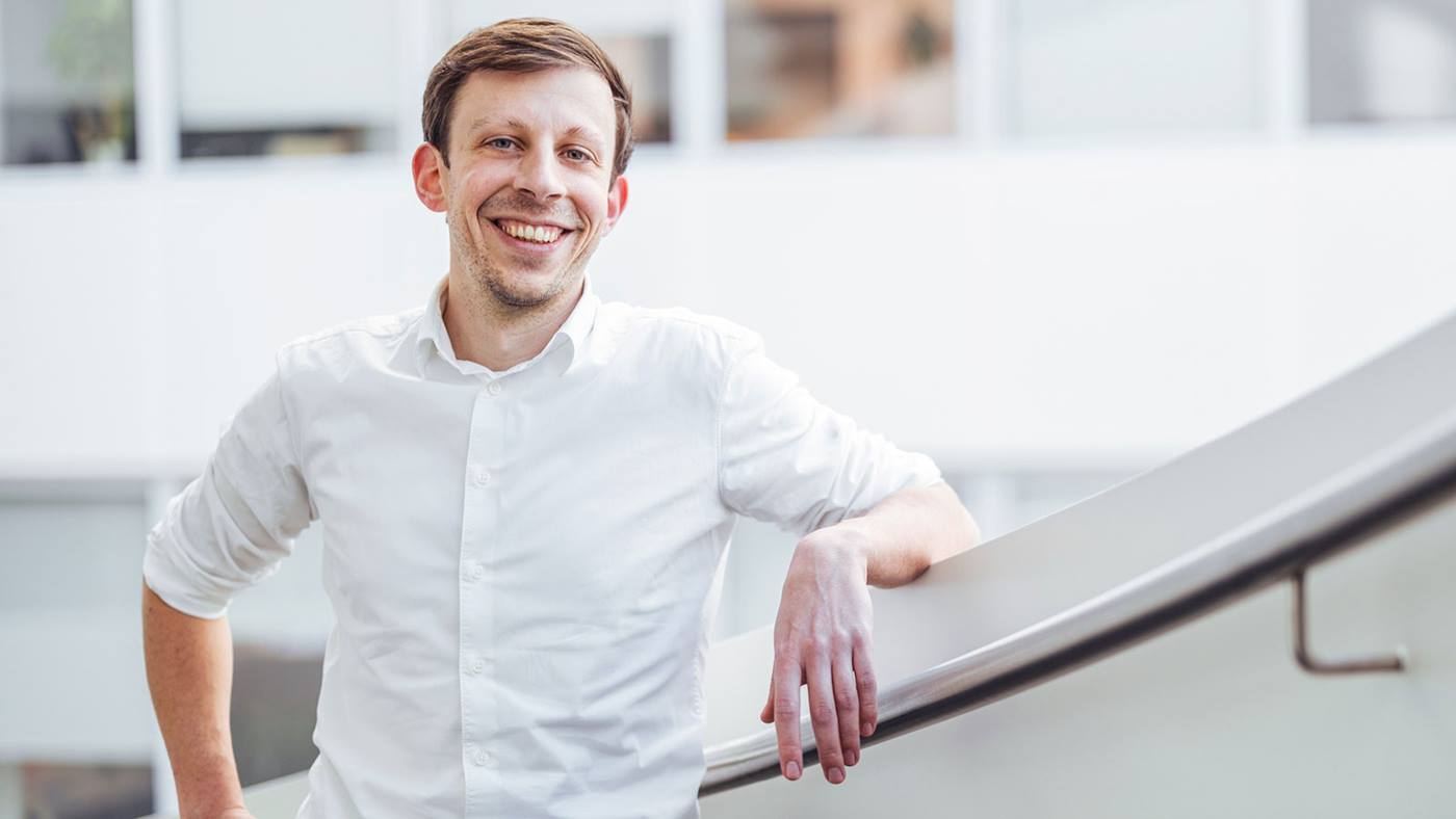 Mit seiner umfangreichen Erfahrung in der AMR-Projekt- und Programmleitung im Anlagenbau ist der Maschinenbauer absoluter Experte.