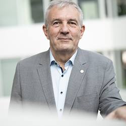 Dr. Joachim D?hner KUKA AG