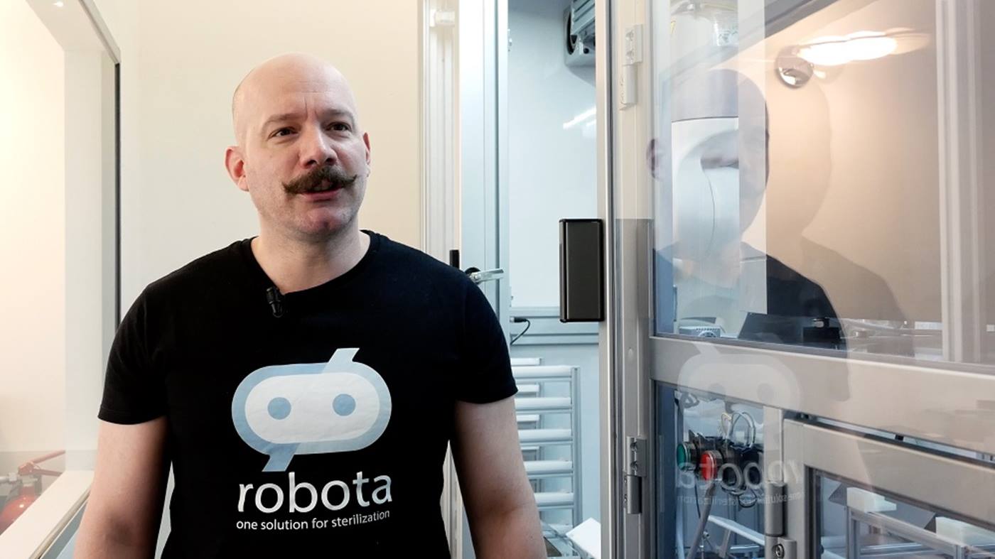 Robot dentist office