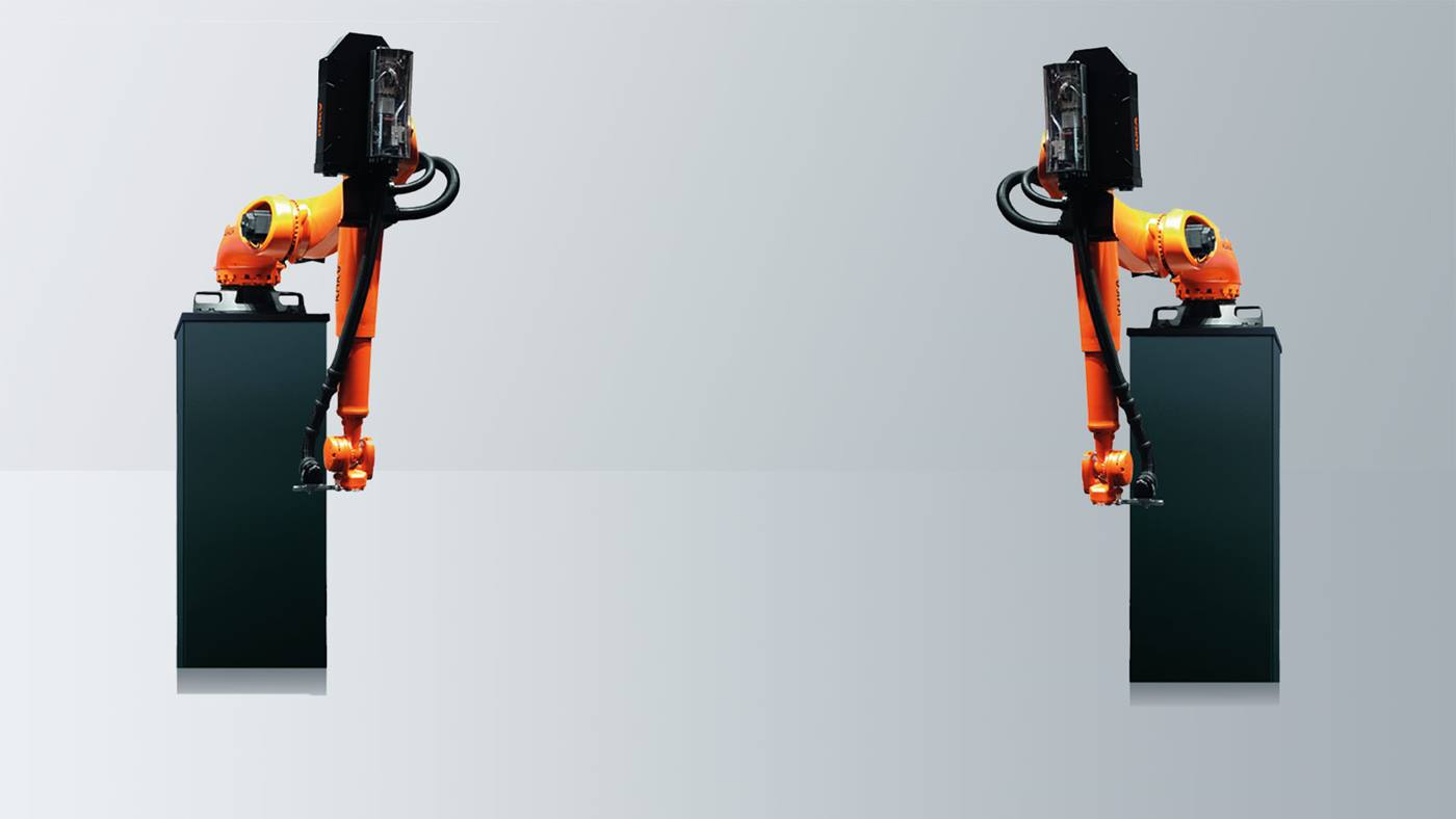 KUKA Energiezuführungen, Milling bei zwei Konsolrobotern