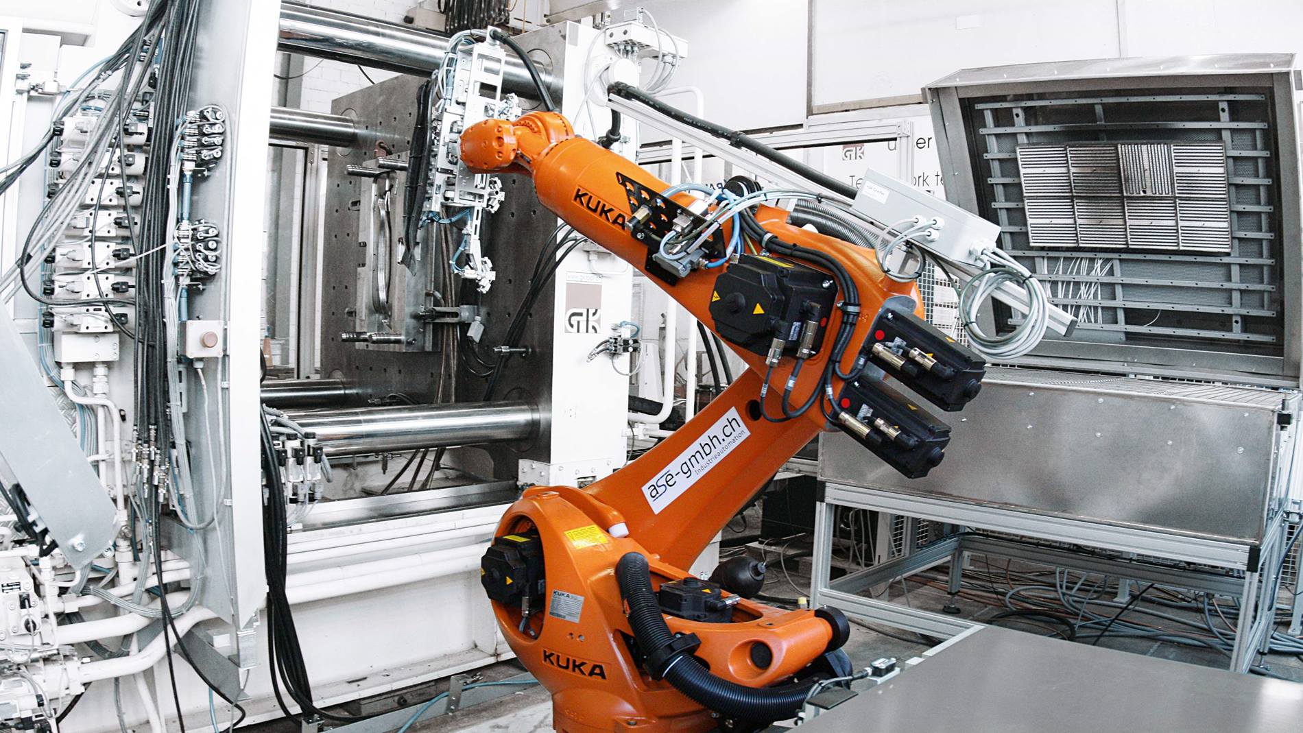 KR QUANTEC extra Application – Nahaufnahme des Roboters