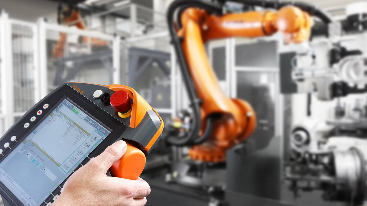 KUKA Systemsoftware bildet die Grundlage für die Programmierung von KUKA Robotern